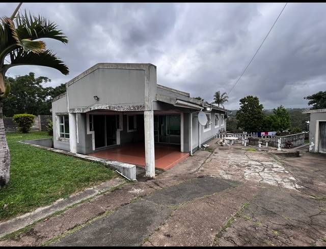4 BEDROOM HOUSE FOR SALE IN SEA VIEW